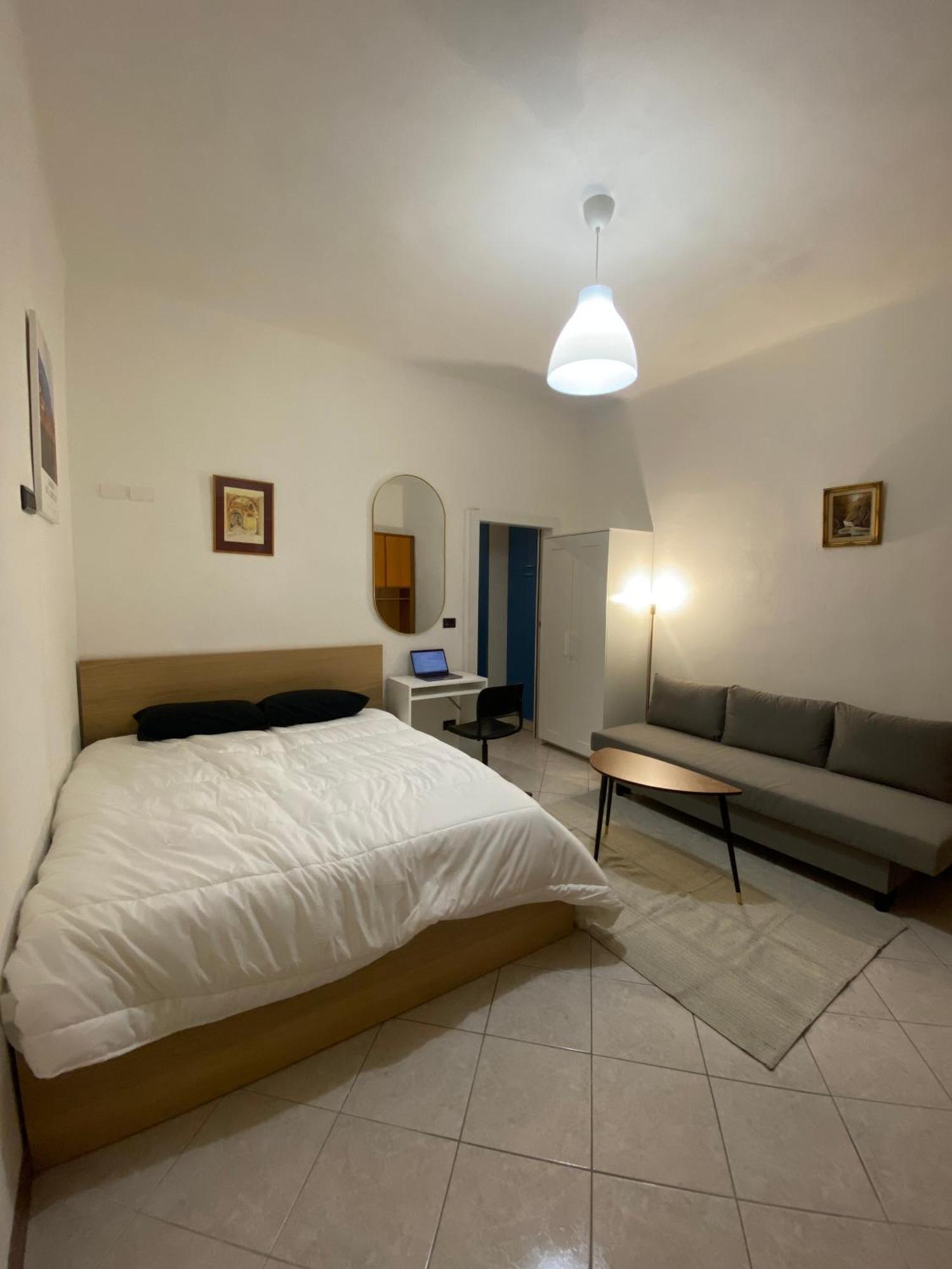 Lake Front Apartments, Lecco Pokój zdjęcie
